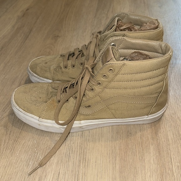 Men’s Hightop Tan Vans - Picture 2 of 6